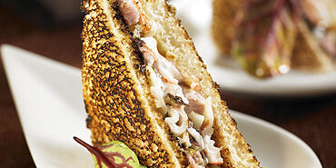 Mixto de CHATKA, jamón y lechuga